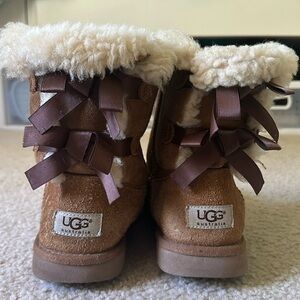 Women’s UGGS with bows